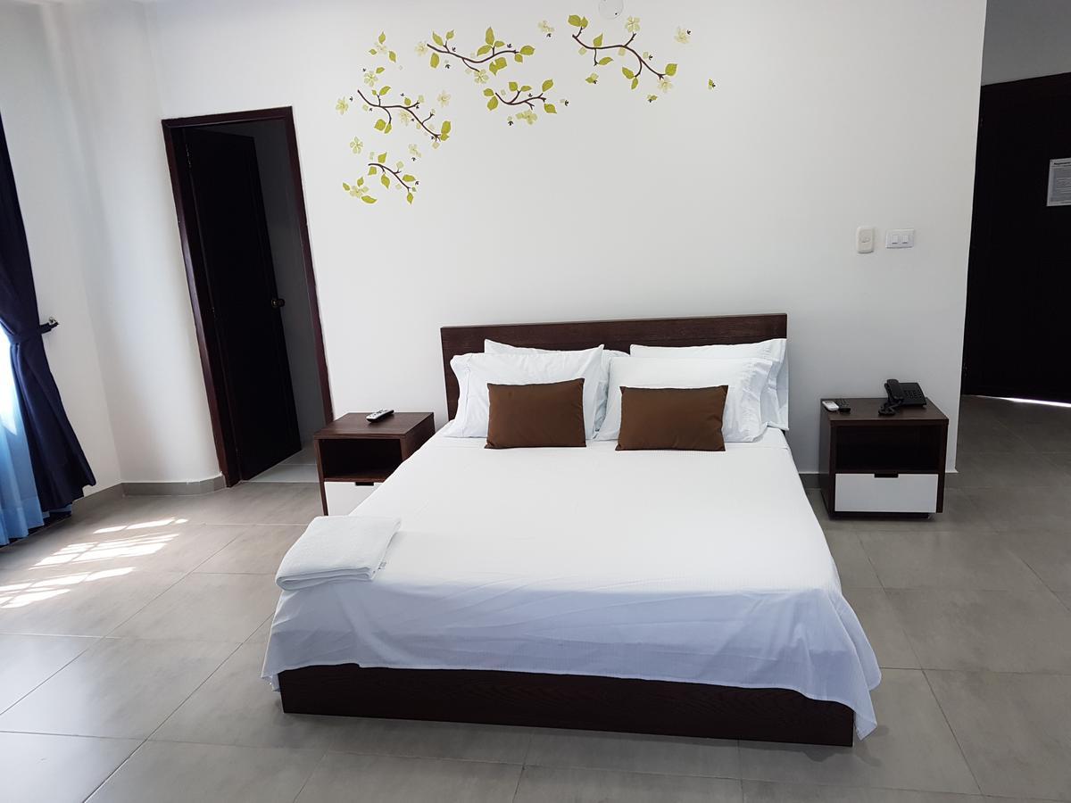 Hotel Plaza Real Montelíbano 외부 사진